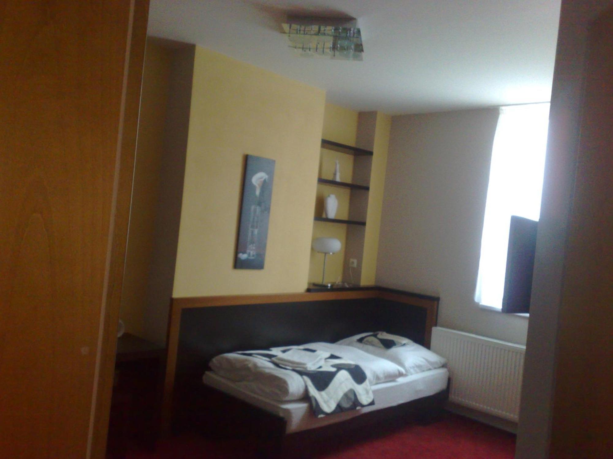Guest House Penzion Fortuna Tvrdosin Exterior foto