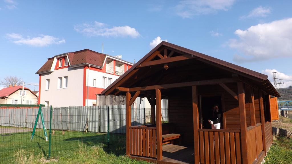 Guest House Penzion Fortuna Tvrdosin Exterior foto